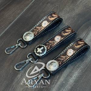 LLavero de muñeca de cuero mecanizado a mano de lujo de alta calidad, cuero de vaca genuino, Clip de llave duradero de moda personalizado para mujer - Product Image 1