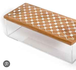 Caja Acrílica Artesanal con Tapa de Madera, Técnicas de Laca, Éxito de Ventas, Lujo, Hecho en India para Regalos de Eid y Ramadán - Product Image 1