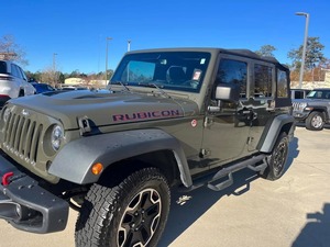 รถจี๊ปแรงเลอร์ สปอร์ต ปี 2015 สภาพดีเยี่ยม ใช้งานมาแล้ว ระบบเกียร์ธรรมดา 6 สปีด ขับเคลื่อน 4 ล้อ - Product Image 3