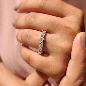 Bague de mariage demi-éternité pour femme avec diamants de laboratoire taille marquise et taille brillant rond, clarté VS, couleur EF - Product Image 6