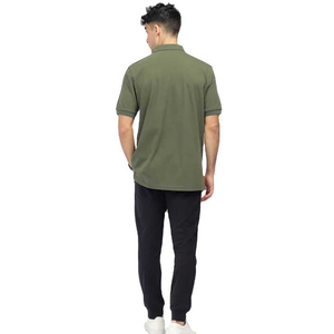 Polo de ajuste cómodo con características antiarrugas para hombres grandes diseñado para proporcionar estilo y comodidad Polo de talla grande - Product Image 3