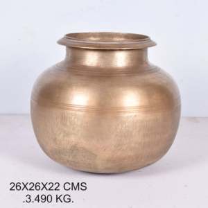 Pot en laiton de style vintage - Product Image 4
