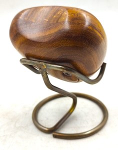 ที่ระลึกหัวใจไม้เผาศพ Urn Paw Cat สําหรับเถ้าสัตว์เลี้ยงมนุษย์ Handcrafted รูปหัวใจที่ไม่ซ้ํากันสําหรับผู้ใหญ่พร้อมขาตั้งจอแสดงผล - Product Image 2