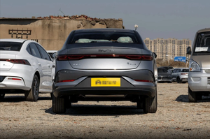 BYD QIN PLUS BYD QIN PLUS DM - i 1.5L Híbrido Enchufable 55km de Autonomía - Product Image 3