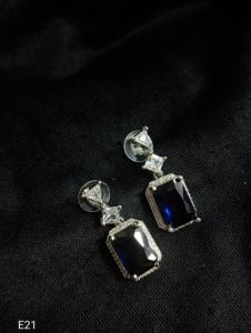 CONJUNTO DE PENDIENTES ESTILO CLÁSICO DE DIAMANTE AMERICANO PARA BODAS CONJUNTO DE PENDIENTES ESTILO CLÁSICO DE MODA PARA MUJER Y NIÑA - Product Image 2