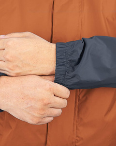 เสื้อแจ็คเก็ตซอฟต์เชลล์น้ำหนักเบาสำหรับผู้ชายแบบพับเก็บได้สำหรับกิจกรรมกลางแจ้ง  แบบมีซิป  กันน้ำ  เสื้อกันฝน - Product Image 3