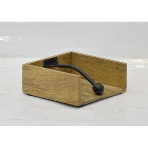 Servilletero de madera maciza del mejor vendedor en forma personalizada con base plana de diseño atractivo Ideal para accesorios de mesa - Product Image 6