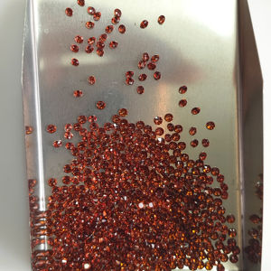 Granate Rojo Natural de 1.75 mm, Corte Brillante Redondo, Piedra Preciosa Suelta de la Mejor Calidad para la Fabricación de Joyas - Product Image 3