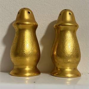 Juego de sal y pimienta de metal de diseñador de estilo vintage, ideal para configuraciones de comidas temáticas e Ideas elegantes de decoración de cocina para el hogar - Product Image 5