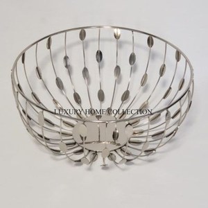 New Look Iron Fruits and <b>Bread</b> <b>Basket</b> & Intricate Design Golden Polished Finished Elements to Complement Rustic Home Decor Theme - Product Image 4