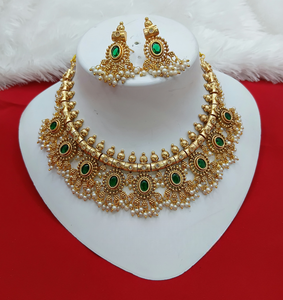 OEM Custom Made Gold Plated Cubic Zirconia Studded & Beaded Jewellery <b>Set</b> with Premium Designed Jewellery <b>Set</b> - Product Image 1