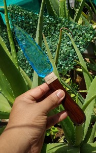 Cuchillo con Punta de Flecha Tallada en Piedra de Obsidiana Aqua, Hecho a Mano, Calidad Premium, Decoración de Altar, de Khambhat, India, por Muntaha Agate Exports - Product Image 6
