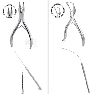 Kit d'outils professionnel en acier inoxydable pour extensions de cheveux avec jeu de pinces pour l'installation et le retrait des extensions de cheveux par Magma Beauty - Product Image 5