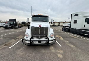 Camión con Camarote Convencional Usado 2022 2023 2024 PETERBILT 579 Camión Semi con Camarote - Product Image 2