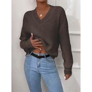 Suéter con estampado bordado y manga larga con cuello en V para mujer con cinturón - Product Image 3