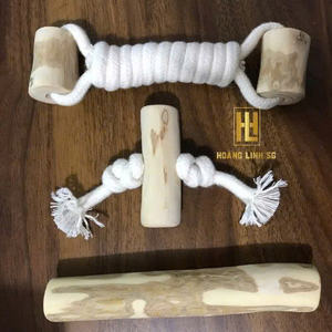 Friandises pour chiens naturelles, durables et saines, clickers d'entraînement, colliers et sifflets par Sara pour chiens de plus de 84 797 415 298 - Product Image 1