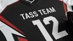 Uniformes de football pour hommes de haute qualité avec logo personnalisé, 100% polyester, séchage rapide, respirant, col en V, dernier design, ensembles de football - Product Image 4