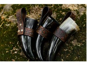 Corne à boire naturelle faite à la main avec poignée en cuir tasse viking avec support en corne - Product Image 4