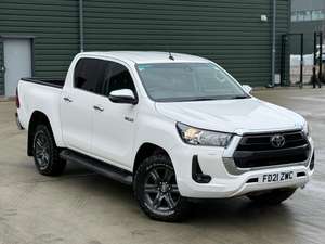 Camioneta Hilux Revo 2024 Usada, Automática, Volante a la Izquierda, 4x4, Diésel Turbo, Asientos Oscuros - Product Image 3