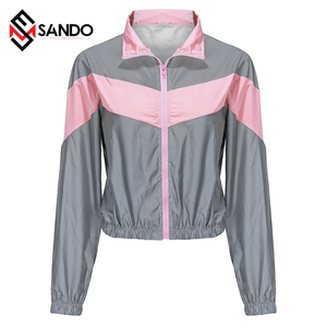 Vente en gros de survêtements de fitness unisexe avec logo personnalisé survêtement d'entraînement réfléchissant pour l'hiver - Product Image 3