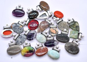 Colgante de piedras preciosas de mezcla natural, colgante de piedras preciosas mixtas, Pelted colgante de plata, lote de colgantes de piedras preciosas de mezcla al por mayor, regalo para ella - Product Image 4