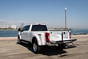 2022 F0rd F-450 Super Duty lariat 4x4 ~ 3,100ไมล์4WD พลัง6.7ลิตร turbodiesel V8, dually Cab - Product Image 2