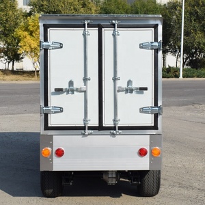 Pick-up électrique 2 places |   Mini chariot de transport alimentaire à basse vitesse pour hôtel, complexe hôtelier et livraison - Product Image 6