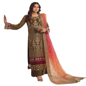 Robe panjabi pakistanaise brodée en mousseline de soie pour femme Costume trois pièces Salwar Kameez conçu par Motis Fashion Vol ANCHAL - Product Image 1