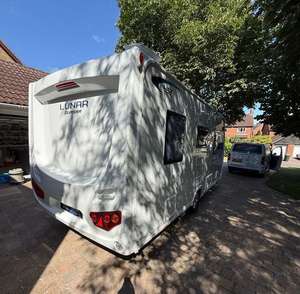 Mini caravane remorquable avec aménagement efficace. - Product Image 2