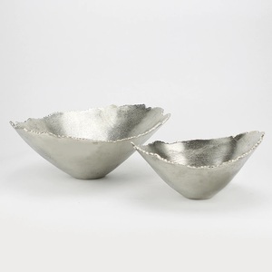 Modern Design Style Eco-Friendly Customized Metal Fruits Bowl Gold Antique Rough Finished Aluminum Deep Wedding <b>Dinnerware</b> Bowl - Product Image 4