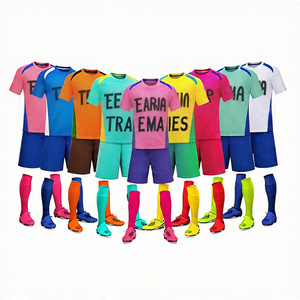 Ensemble d'uniformes de football personnalisés avec logo et numéro, en polyamide respirant, coupe automatisée, survêtement unisexe court – Prix de gros - Product Image 6