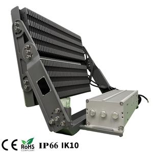 Illuminazione per Campi Sportivi SOSEN su Staffa, 2000 Watt, 160LM/W, Luci a LED per Campi da Calcio - Product Image 3