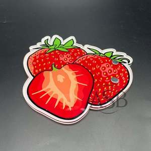 Carreau de cils de fraise rouge acrylique avec impression de logo personnalisé d'aimants impression de logo personnalisé en forme de fraise - Product Image 4
