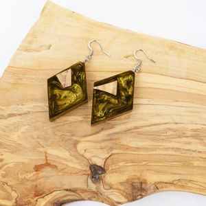 ต่างหูเรซินออกแบบใหม่โดดเด่นใหม่ต่างหูคุณภาพเยี่ยมของผู้หญิงทำมือคุณภาพแฟชั่นงานฝีมือจากโลกของ Humayun - Product Image 4