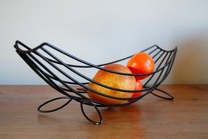 Corbeille à fruits minimaliste en métal 2026, porte-fruits aux lignes simples et aux courbes élégantes, rehaussant le style de toute salle à manger ou de toute cuisine - Product Image 4