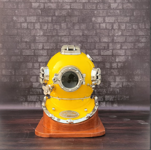 Casque de plongée sous-marine antique de qualité supérieure - Product Image 1