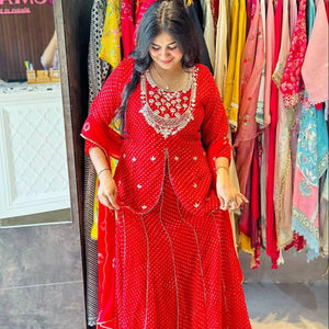 Nuevo Lehenga Choli Dupatta de Diseño Especial para Navratri, en Georgette con Estampado Digital y Encaje Samosa, de Alta Calidad, Secado Rápido, Venta al por Mayor - Product Image 1