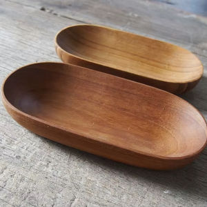 Bandeja ovalada de Caoba Africana hecha a mano: plato de madera rústico para servir - Product Image 1