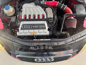 Audi TT 3.2 Quattro Roadster 2008 d'occasion, boîte manuelle 6 vitesses, moteur V6 3.2 litres, transmission intégrale, principalement d'origine sudiste - Product Image 6