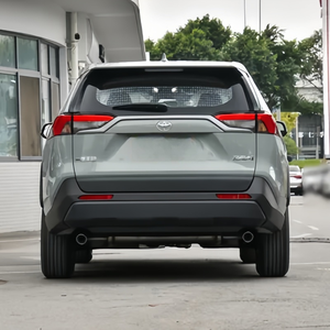 SUV Familiar Japonés Compacto Usado 2024, Color Marrón Platino, Gasolina, Automático, en Buen Estado, Neumáticos R17, Asientos de Cuero, Importado - Product Image 6