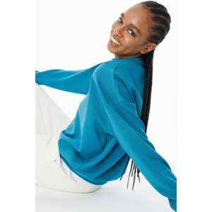 Sudadera Básica de Cuello Redondo para Uso Diario con Tela Suave al Tacto - Product Image 2