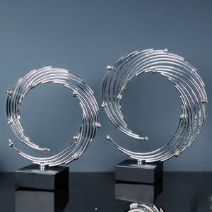 Colección de Artículos Festivos Promocionales al por Mayor, Suministros Innovadores con un Estilo Moderno, Escultura Humana de Metal, Decoración para el Hogar, Gran Venta - Product Image 4