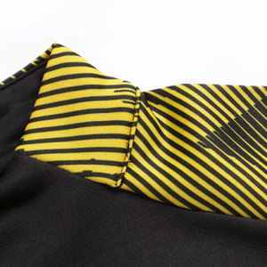 Men New Tracksuit Customized 2025 Best Selling Men Casual Fitness Tracksuit Custom Size Men Sports Fitness Tracksuit Sets - Product Image 4