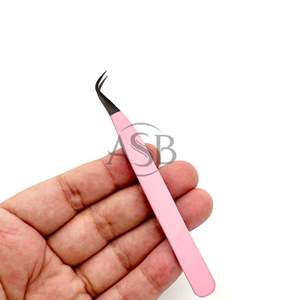 Pince à cils en acier inoxydable de qualité supérieure avec impression de logo personnalisé Rose bébé clair avec pointe noire poignée unie - Product Image 1