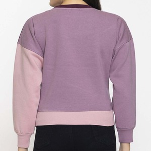 Vente en gros Sweat-shirt brodé à encolure ras du cou pour femmes Polyester/coton Panneau surdimensionné d'hiver en blocs - Product Image 4