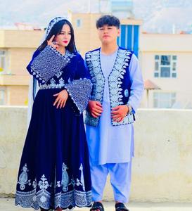 Vestido de Encaje Vintage para Pareja Afgana, Traje Tradicional Hecho a Mano, Ropa Étnica Pashtún para Bodas, Conjunto a Juego para Hombre y Mujer, Cintura Natural - Product Image 6