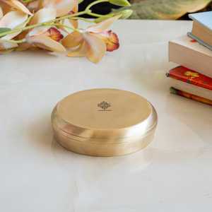 Assiette à fruits et à riz en laiton pur, élégante, de style chinois traditionnel, finition mate, gaufrée, pour usage domestique et hôtelier, personnalisable - Product Image 4