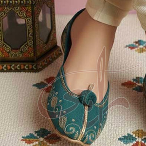 Khussa para Mujer de Fabricación Profesional - Lo Más Vendido Hecho en Pakistán, Tendencia de Moda, Estampado, Antideslizante, Personalizable, Alta Calidad - Product Image 6