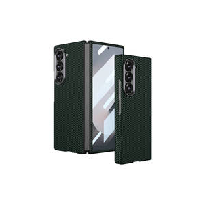 Coque arrière en silicone premium Netzy pour Samsung Galaxy Z Fold 6, texture fibre de carbone, avec protection de l'appareil photo - Product Image 1