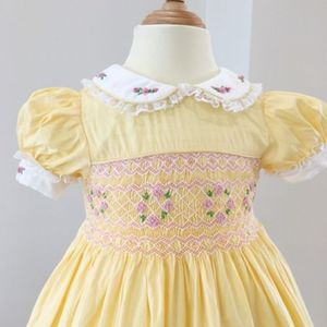 Lindo vestido amarillo para niñas Smocked-Vestido de princesa de línea A bordado personalizado-OEM-ODM - SM12062023 - Product Image 3